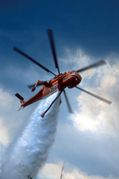 Erickson Aircrane S-64 water drop